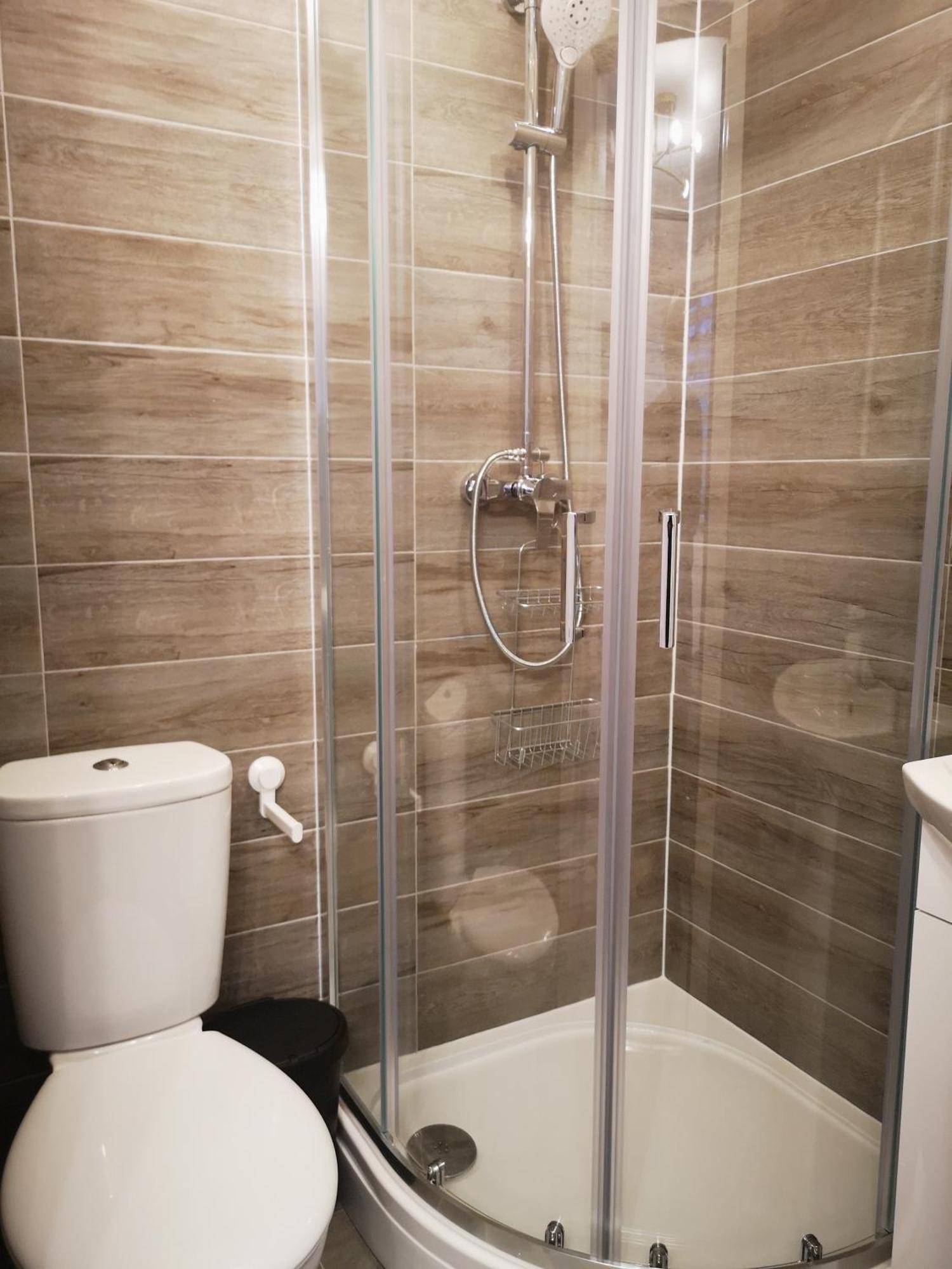 Stylish Minutes Away From Wembley Apartment London