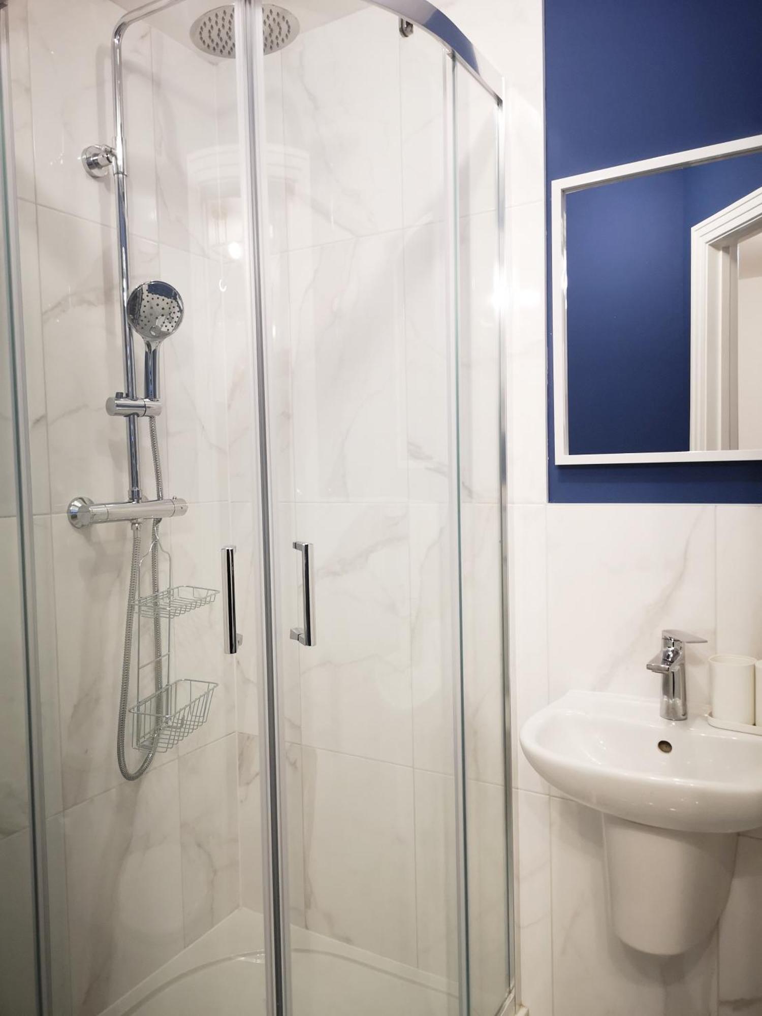 Apartment Stylish Minutes Away From Wembley